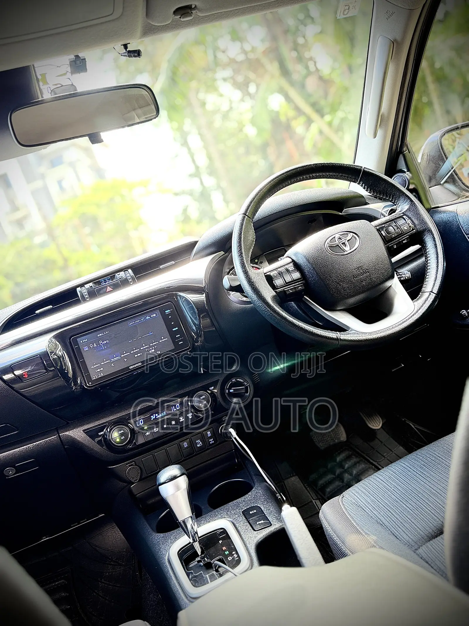 Toyota Hilux 2024 Green