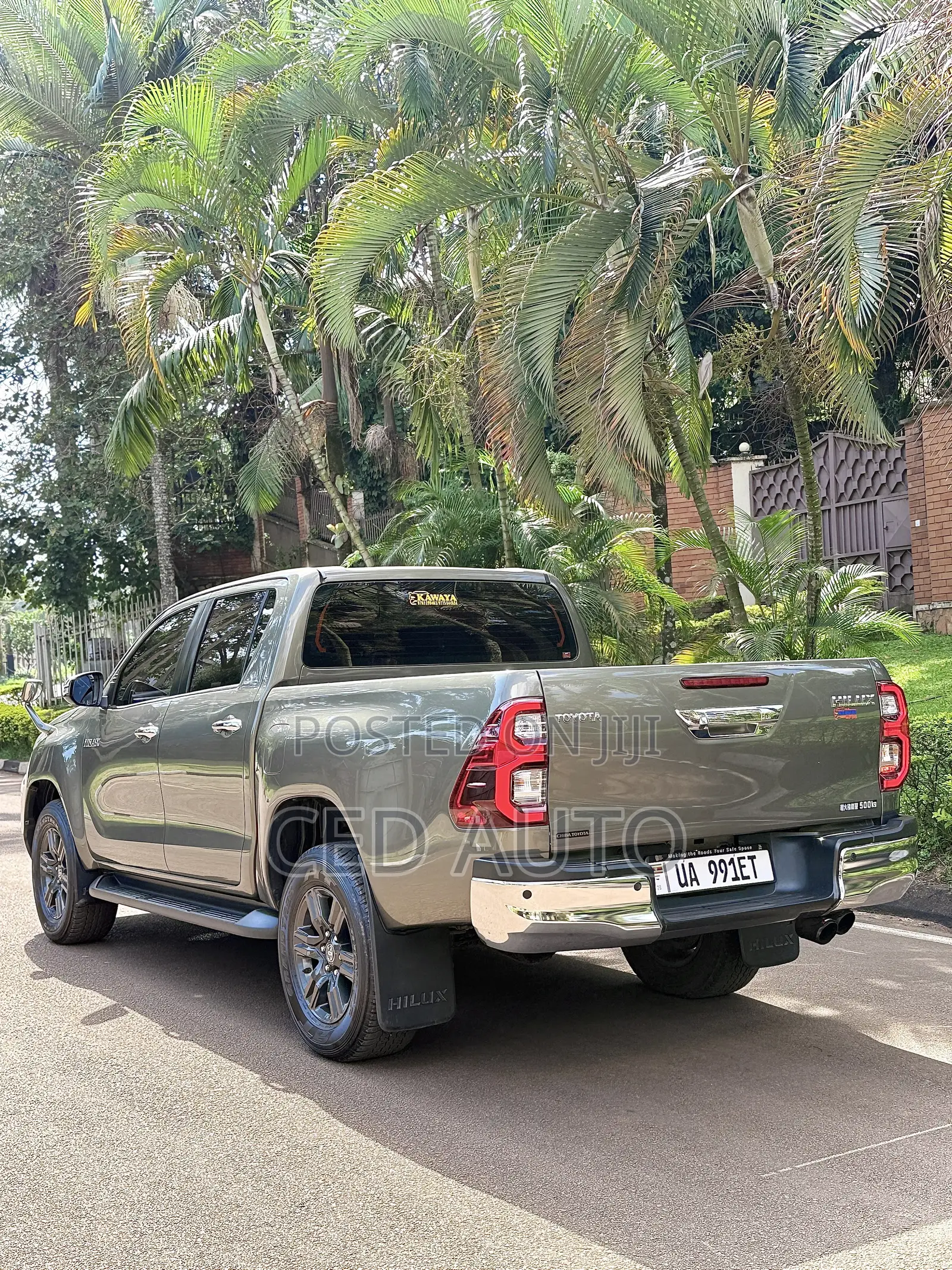 Toyota Hilux 2024 Green