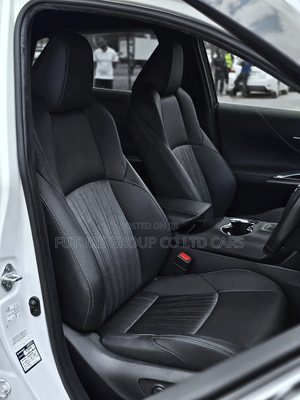 Toyota Harrier 2.0 2021 White