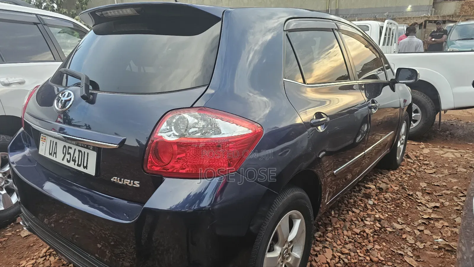 Toyota Auris 2011 Blue