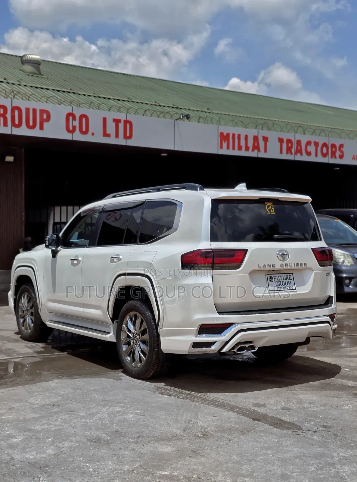 New Toyota Land Cruiser LC300 2025 White