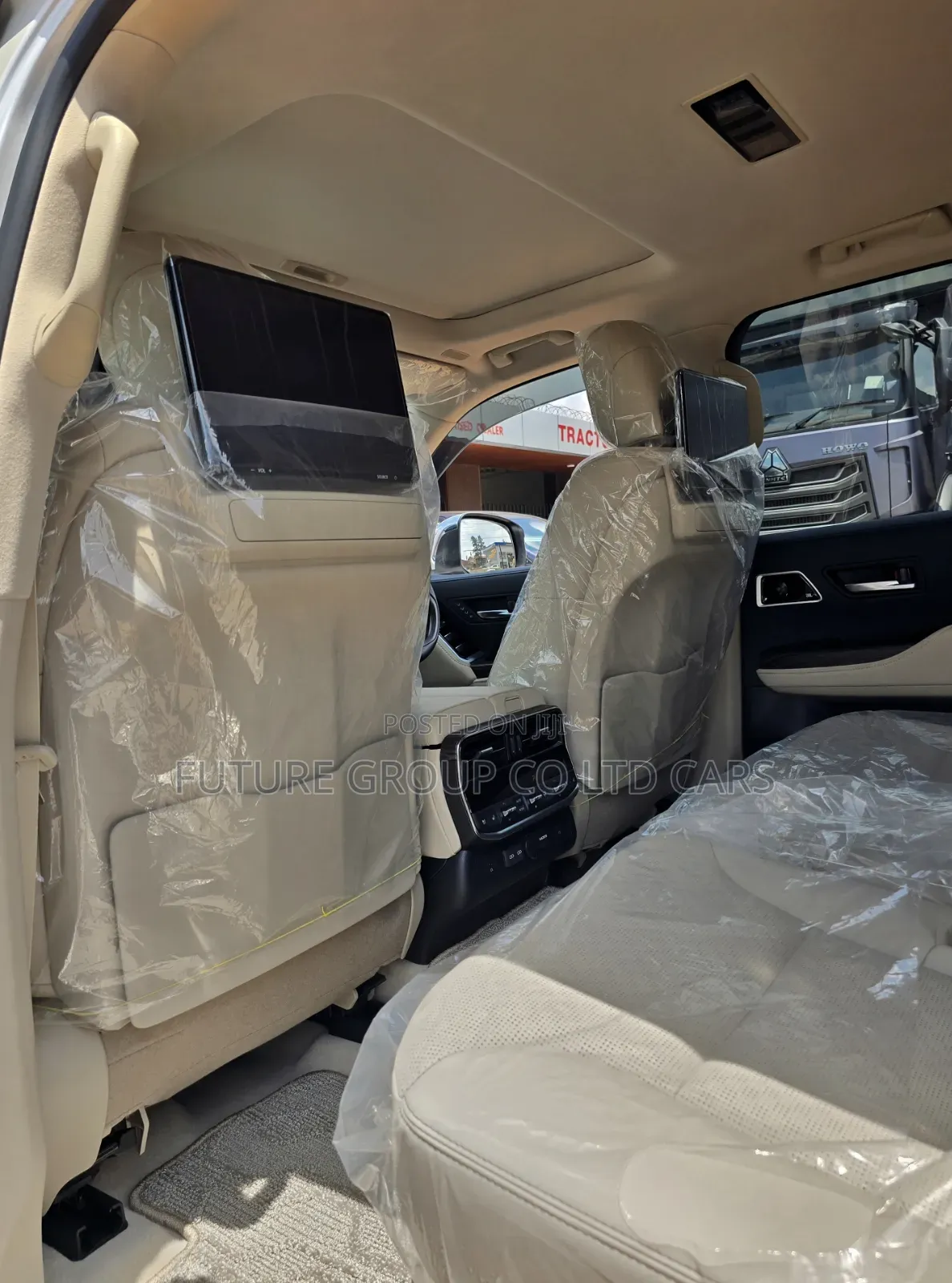 New Toyota Land Cruiser LC300 2025 White