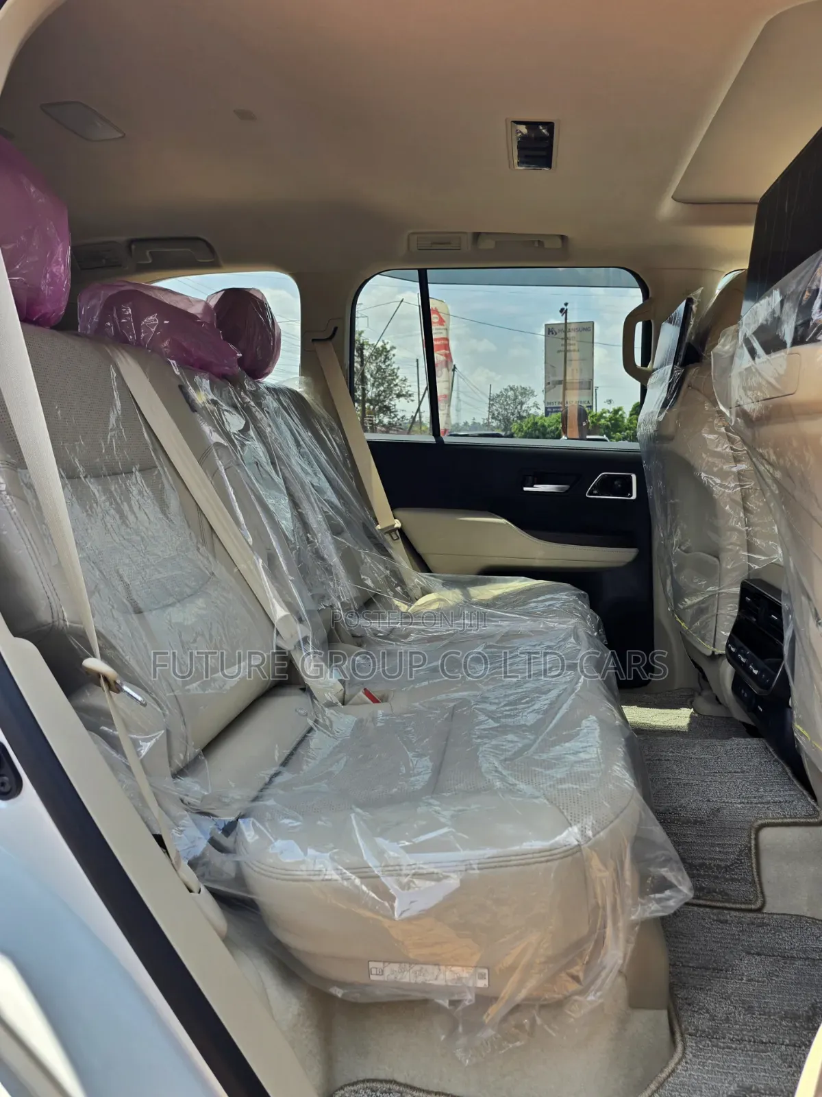 New Toyota Land Cruiser LC300 2025 White