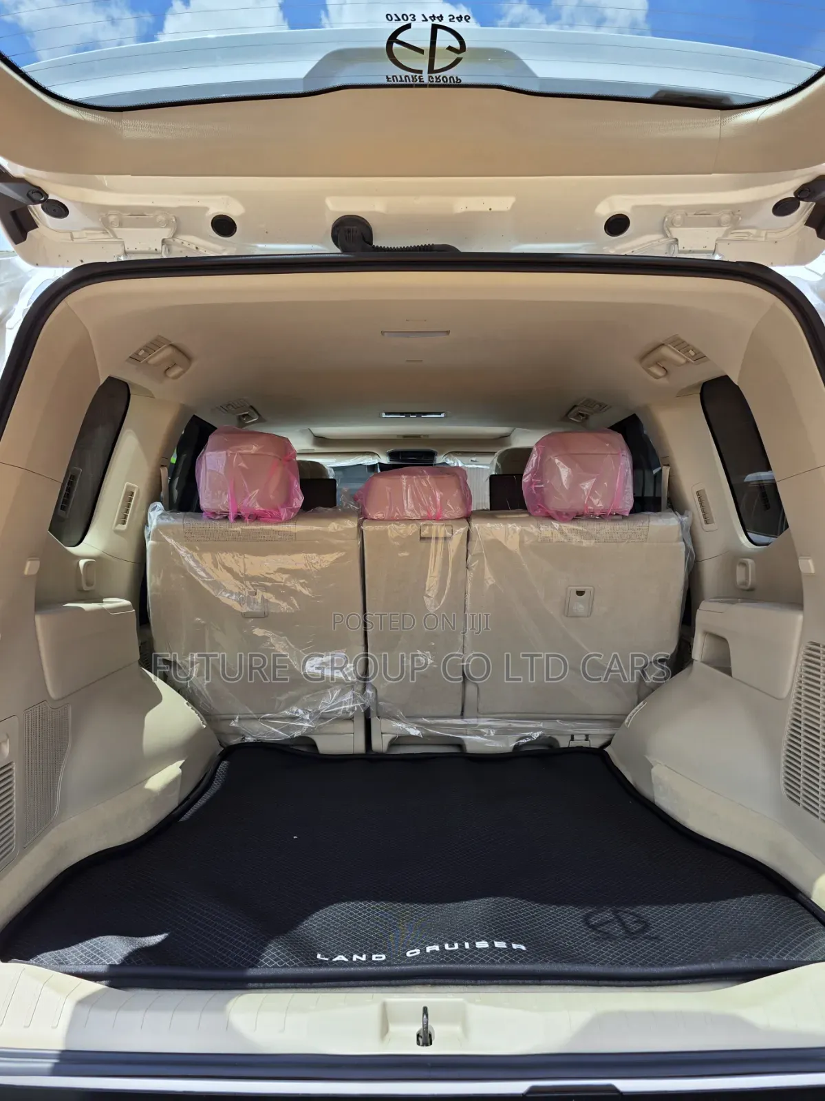 New Toyota Land Cruiser LC300 2025 White