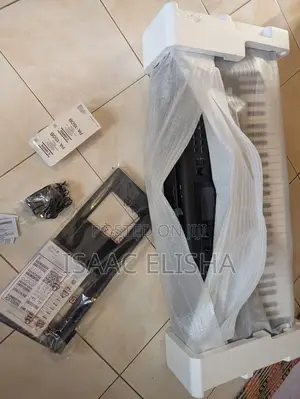 Keyboard PSR 483