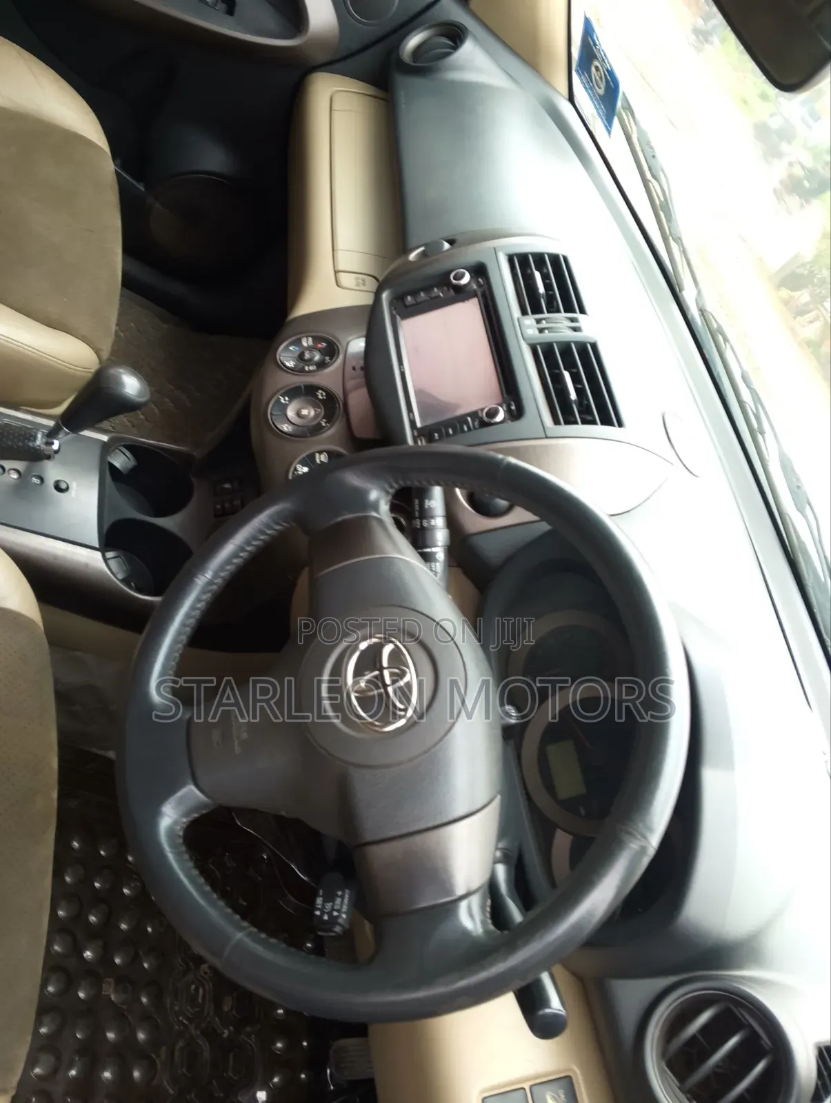 Toyota Vanguard 2009 Silver