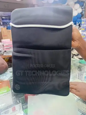 HP Reversible Protective Laptop Sleeve (Black & Silver} / P
