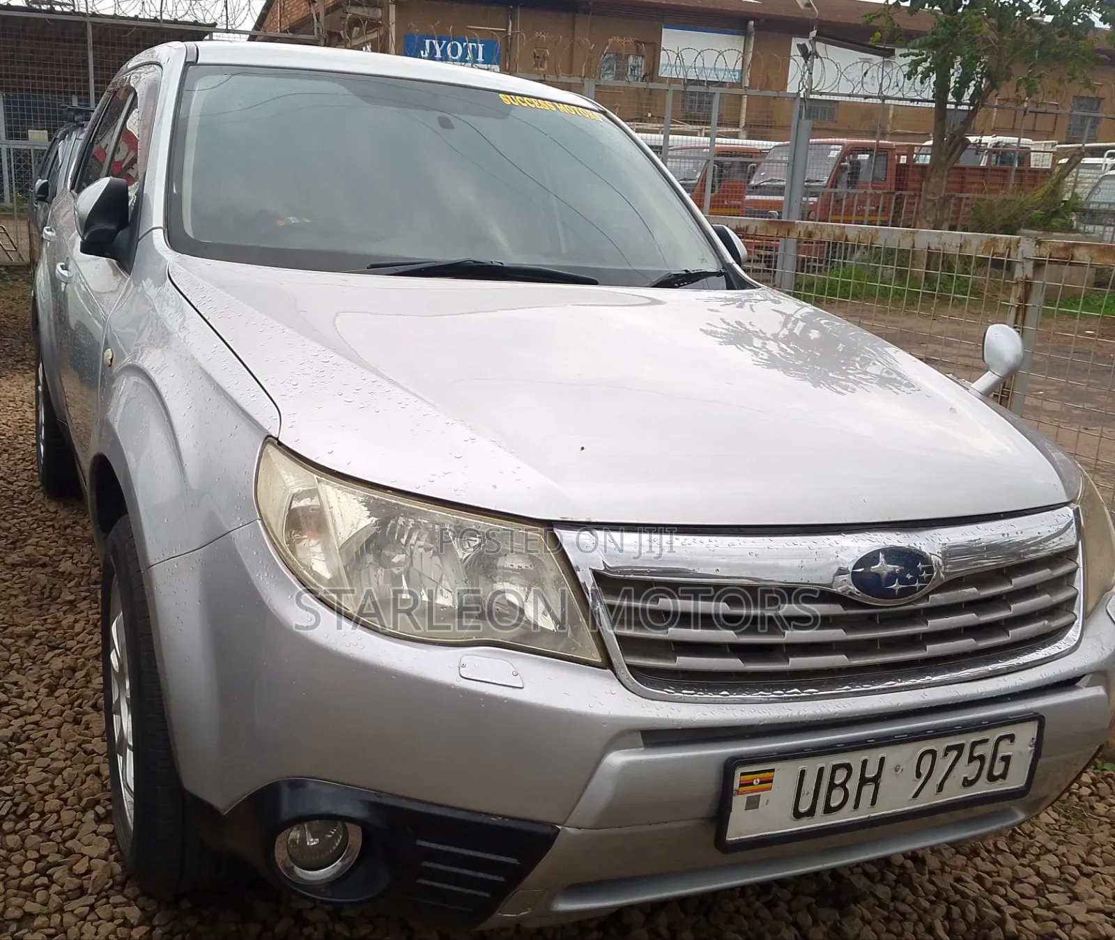 Subaru Forester 2010 Silver