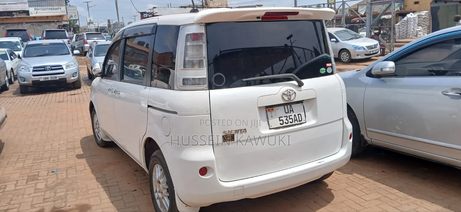 Toyota Sienta 2012 White