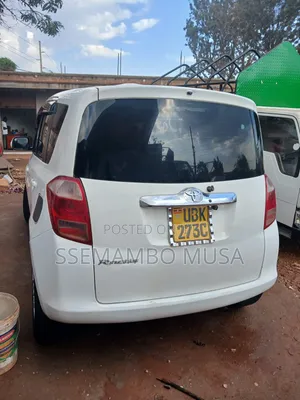 Toyota Ractis 1.3 FWD 2006 White