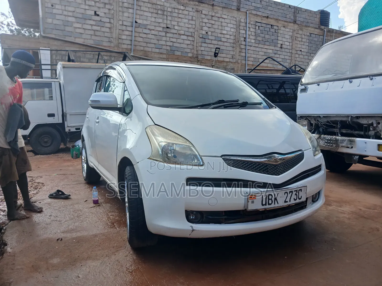 Toyota Ractis 1.3 FWD 2006 White