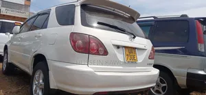 Toyota Harrier 2004 White