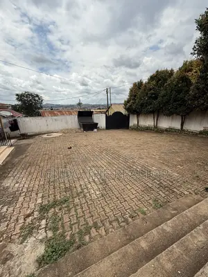 2bdrm Bungalow in Hawai Estate, Central Division for rent