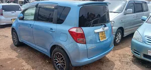 Toyota Ractis 2008 Blue