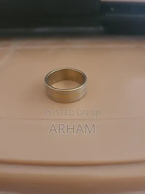 Men’s Gold & Silver Two-Tone Band Ring – Minimalist Fashion Jewelry