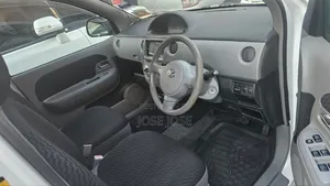 Toyota Sienta 2008 White