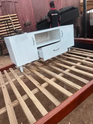 TV Stand Well Made and Finished