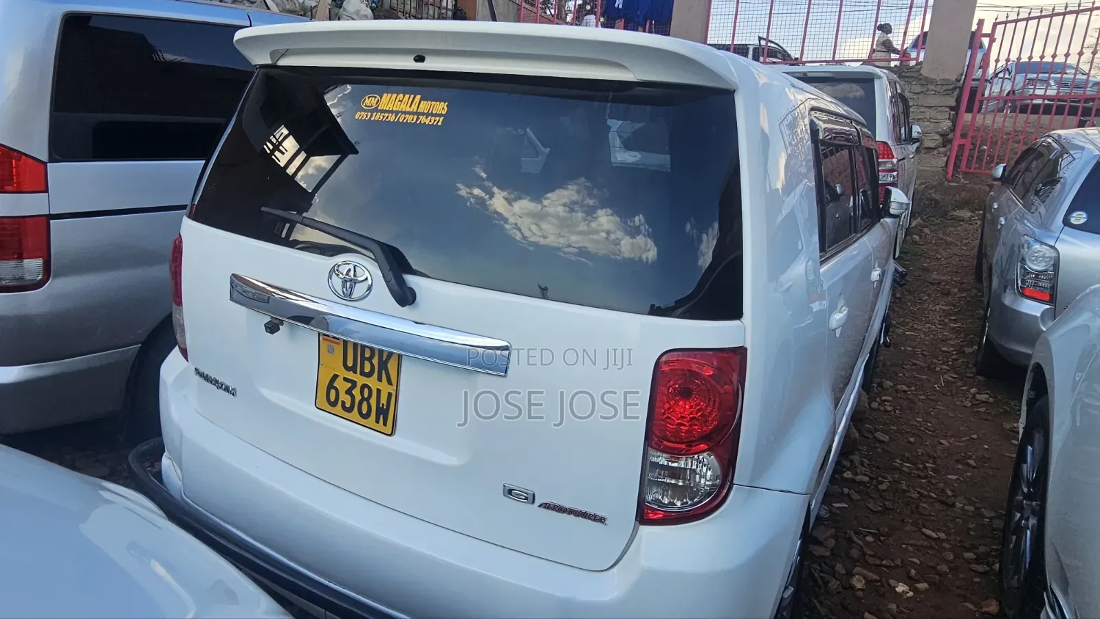 Toyota Corolla Rumion 2010 White