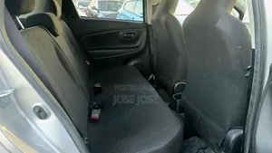 Toyota Vitz 2008 Silver