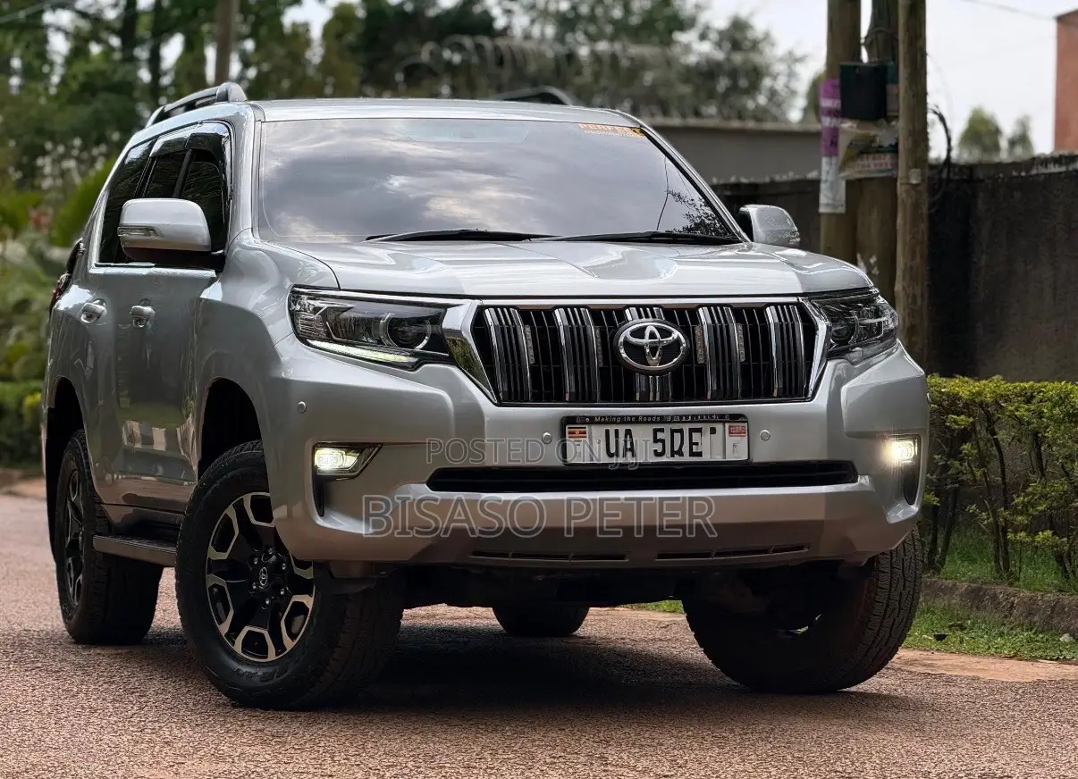 Toyota Land Cruiser Prado 2.7 i 2011 Silver