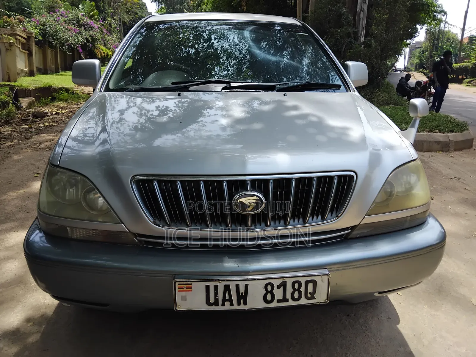 Toyota Harrier 2001 Gold