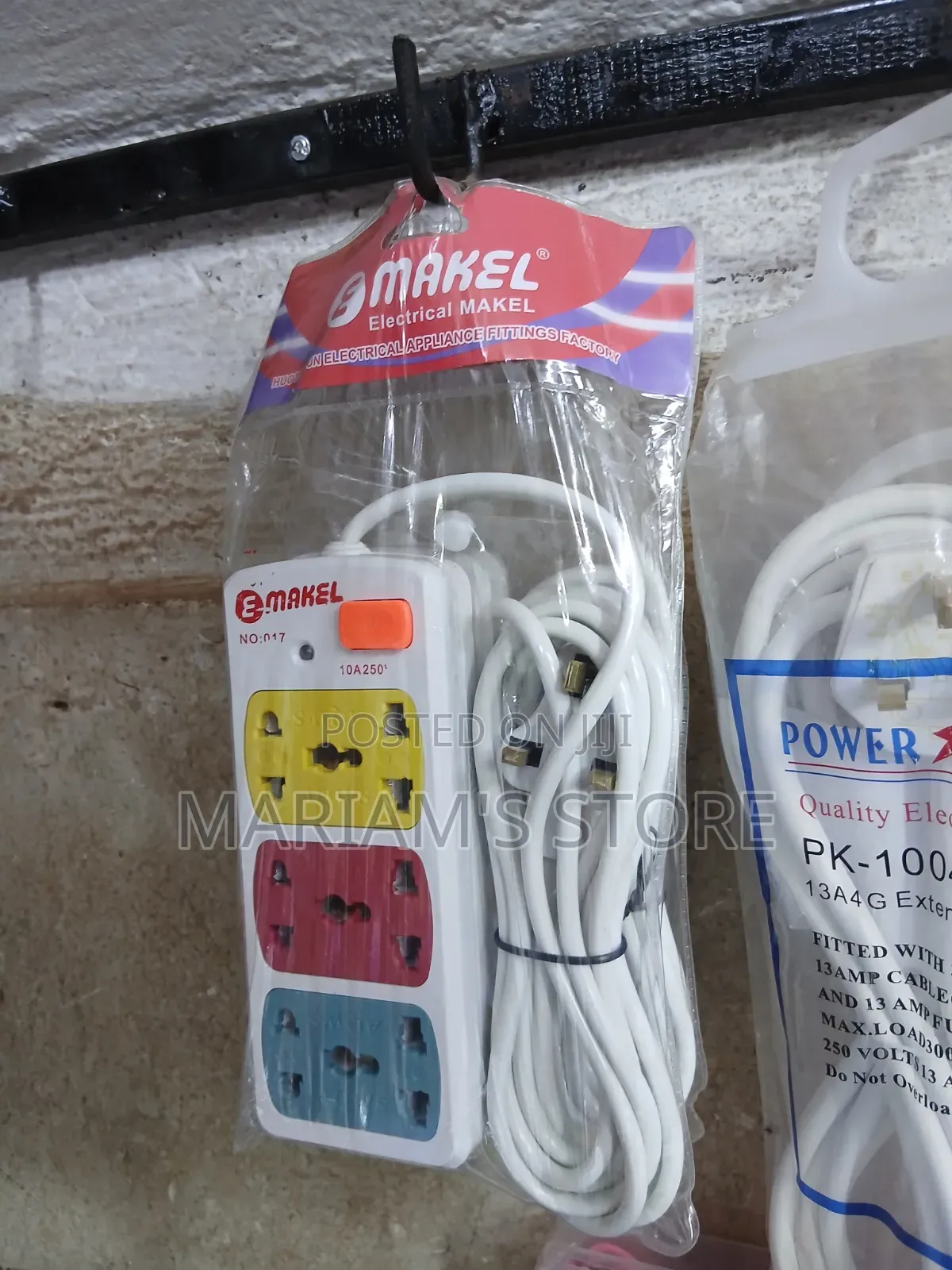 Multi-Outlet Makel Extension Cable