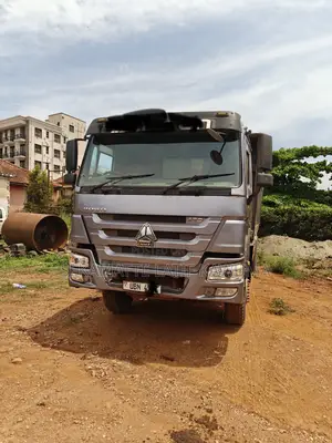 Sinotruck 12tyre