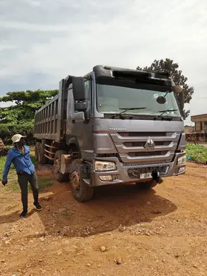 Sinotruck 12tyre