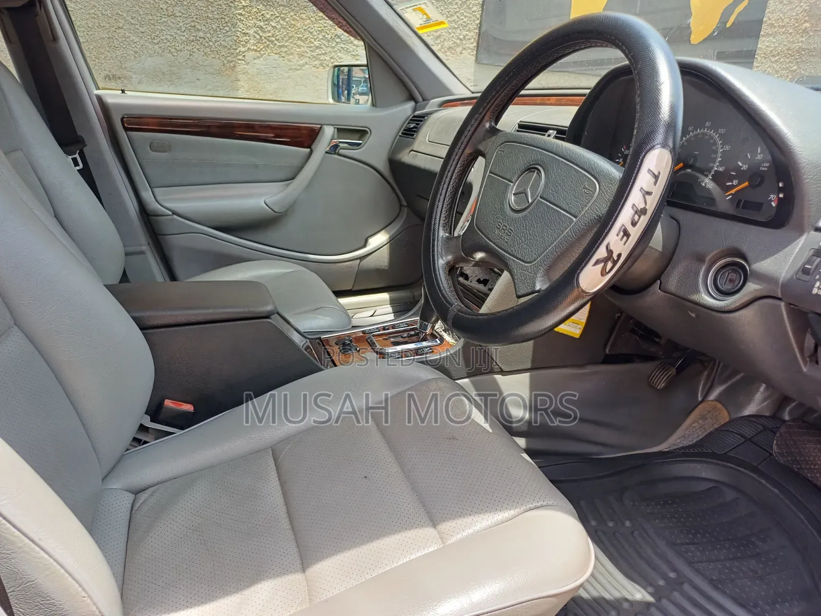 Mercedes-Benz C200 2000 Silver