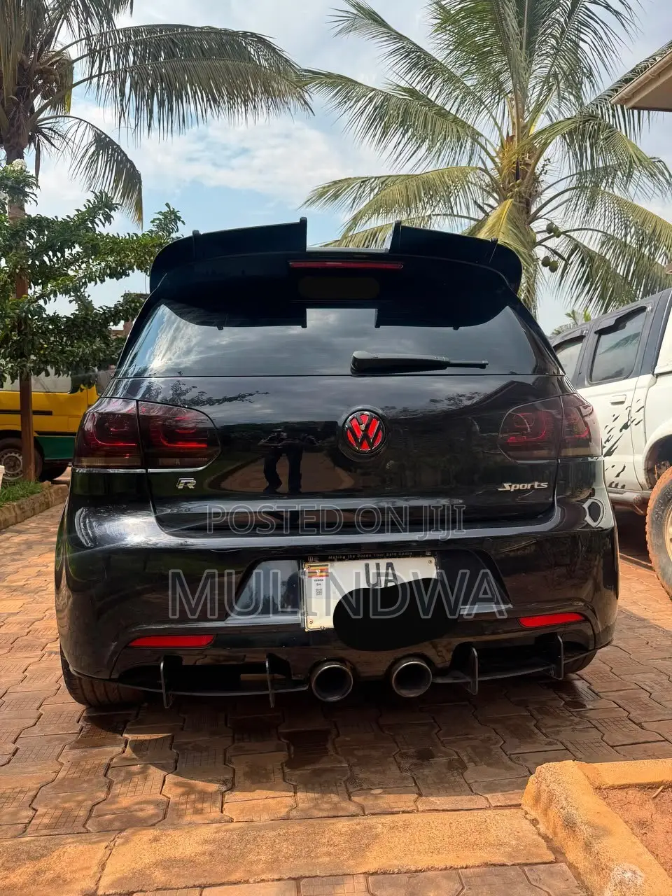 Volkswagen Golf R 4-Door 2012 Black