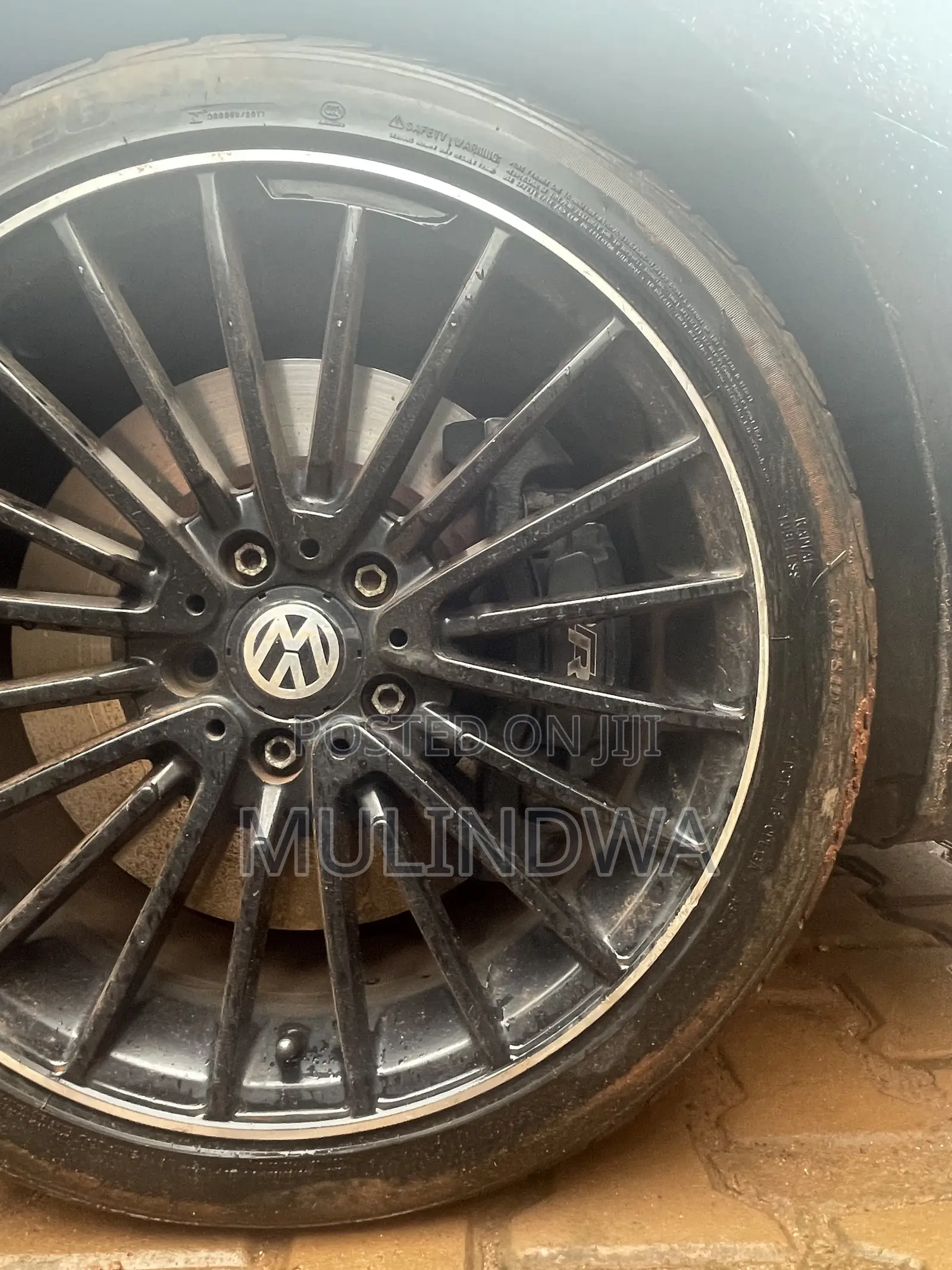 Volkswagen Golf R 4-Door 2012 Black