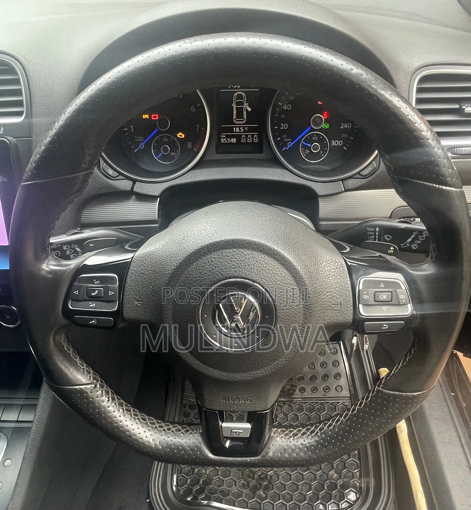 Volkswagen Golf R 4-Door 2012 Black