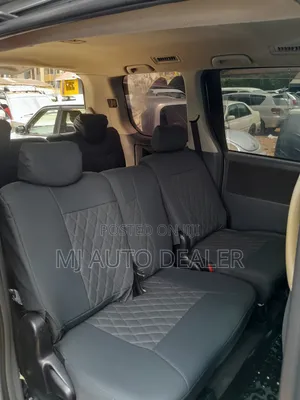 Toyota Noah 2010 Silver