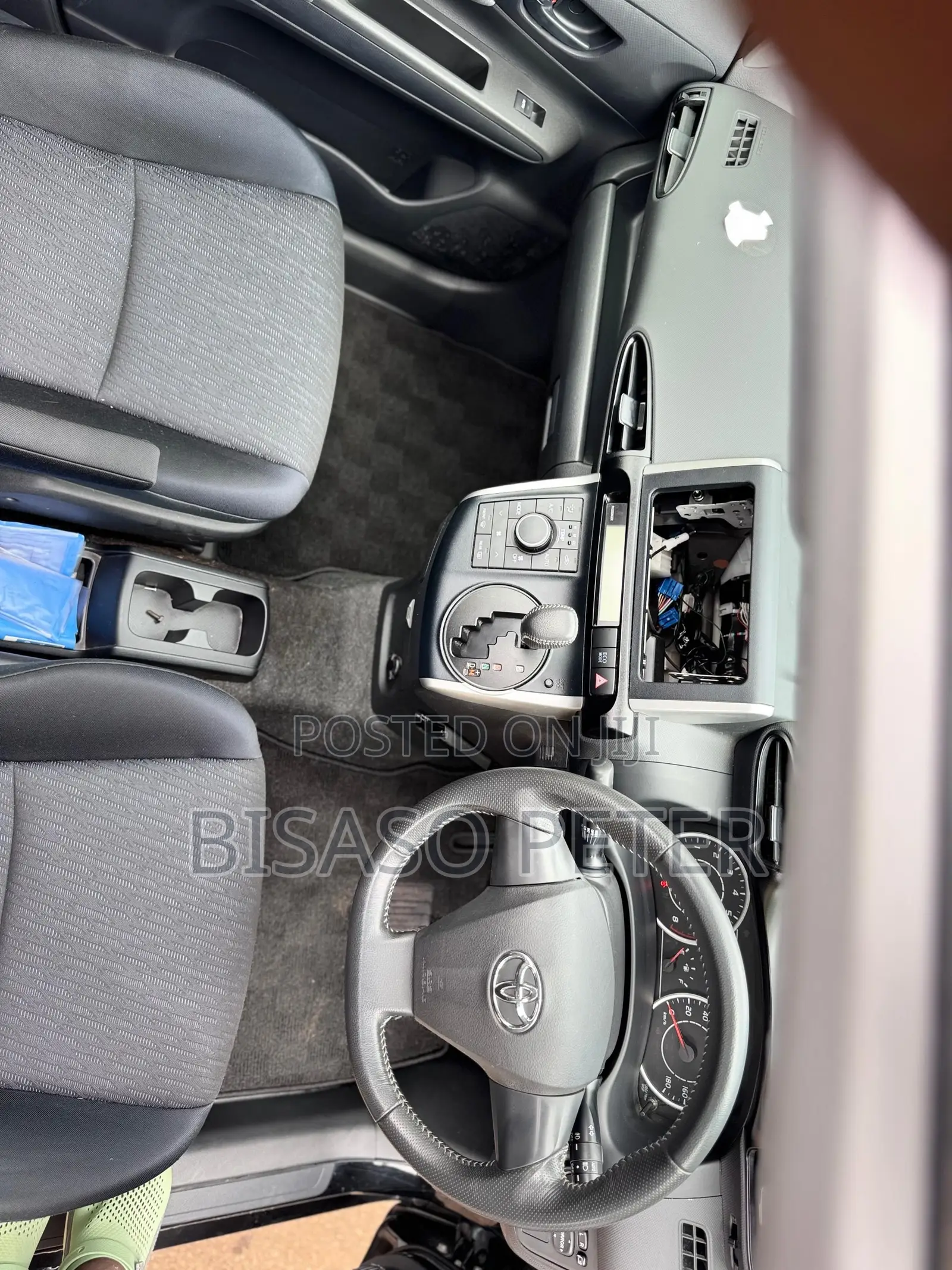 Toyota Wish 2012 Black