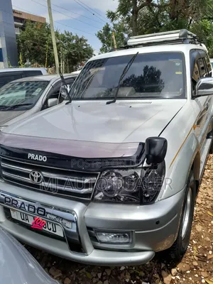 Toyota Land Cruiser Prado 3.0 D-4D 5dr 2005 White