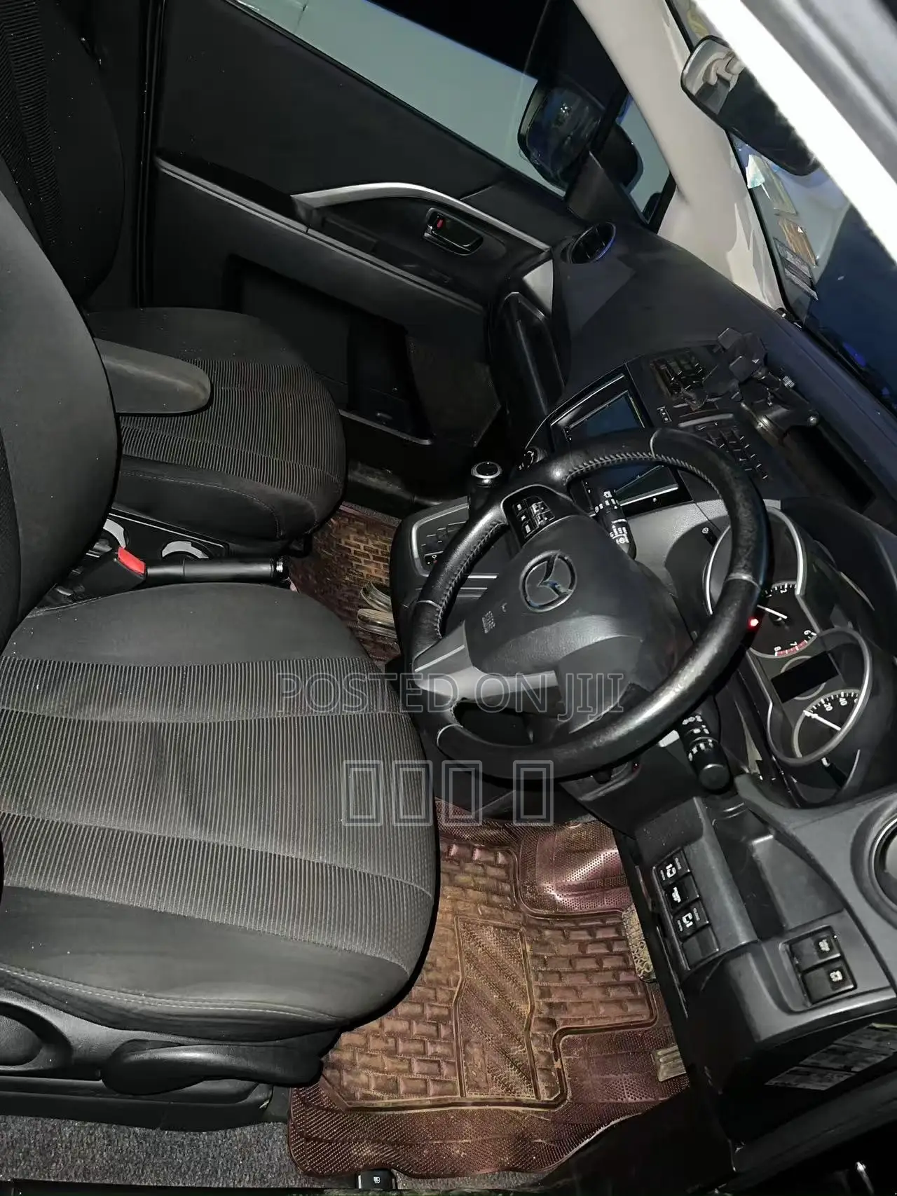 Mazda Premacy 2014