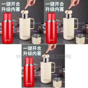 Stainless Steel Vacuum-Insulated Thermal Water Bottle With a One-Hand