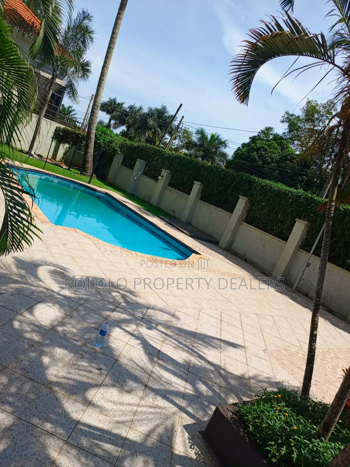 9bdrm Mansion in Bugolobi, Central Division for sale