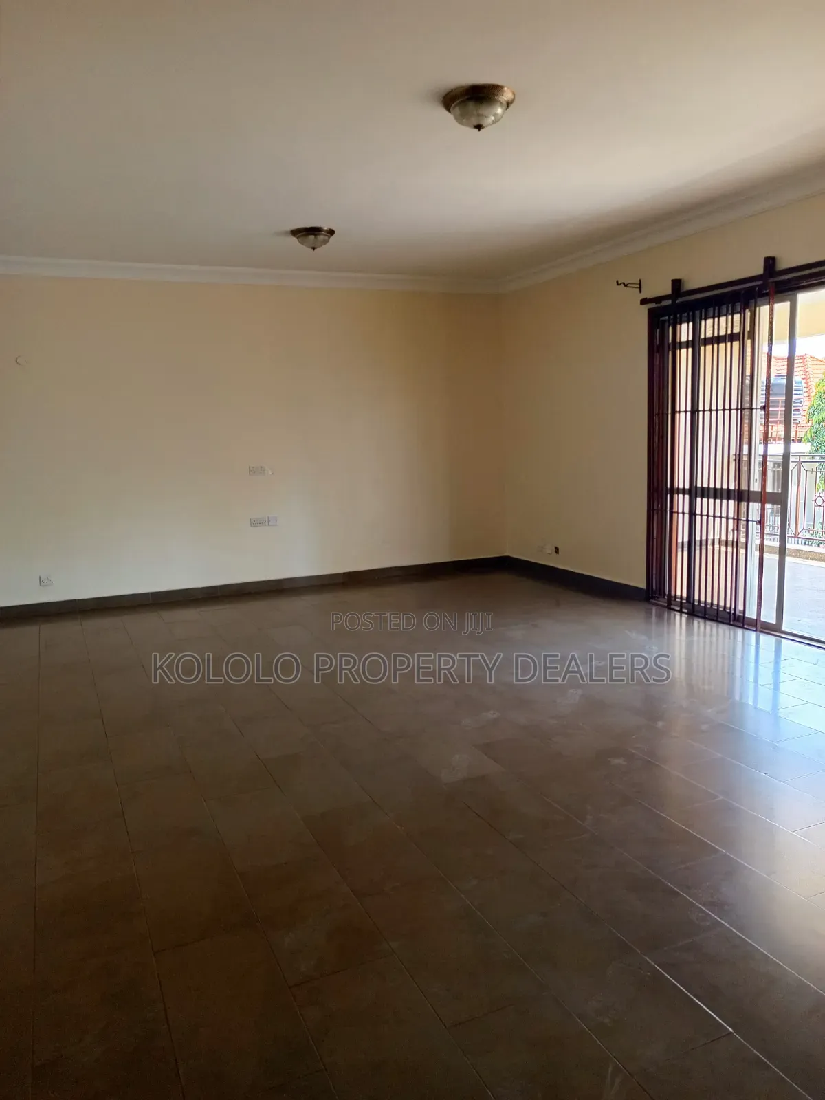 9bdrm Mansion in Bugolobi, Central Division for sale
