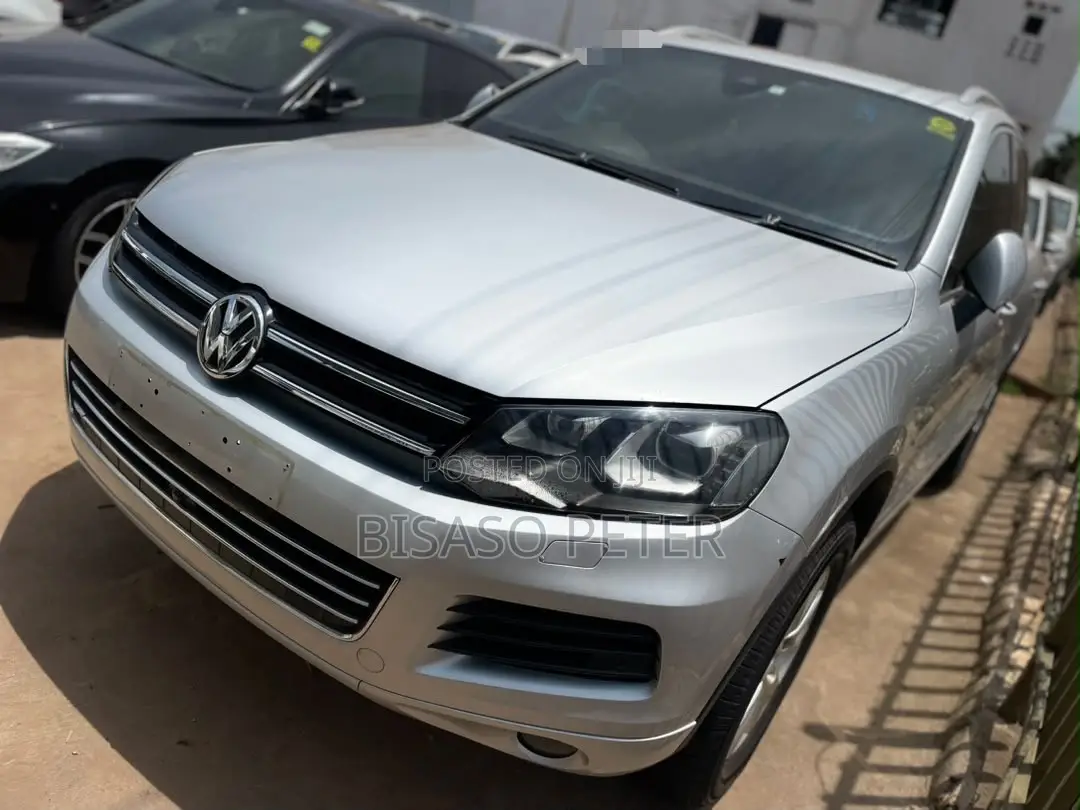 Volkswagen Touareg 2014 Silver