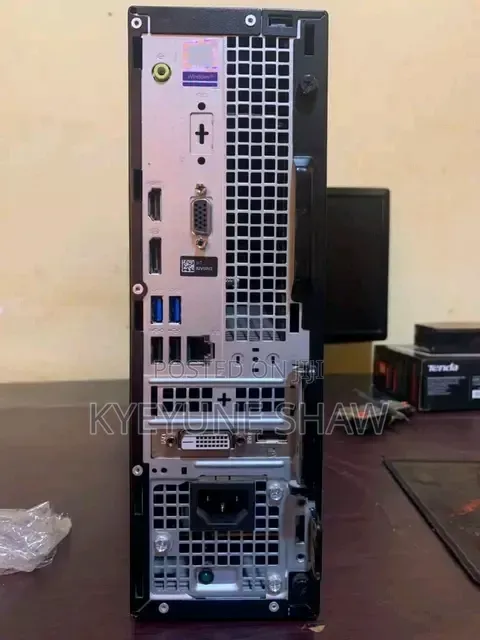Desktop Computer Dell OptiPlex 3060 8GB Intel Core i3 HDD 500GB