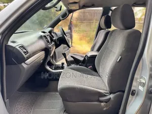 Toyota Land Cruiser Prado 2.7 5dr 2004 Gray