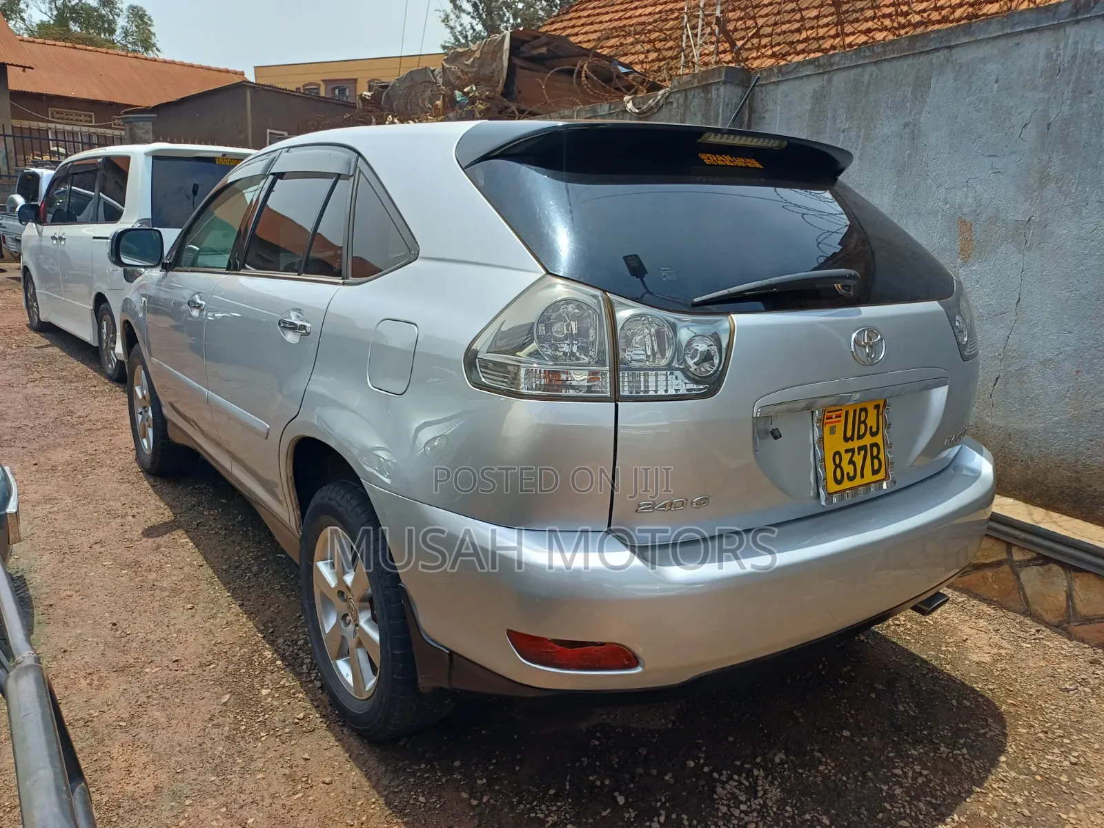 Toyota Harrier 2010 Silver