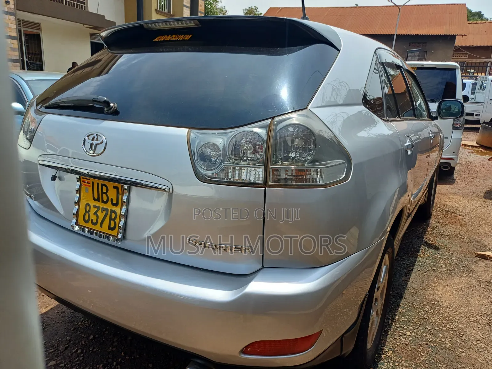 Toyota Harrier 2010 Silver