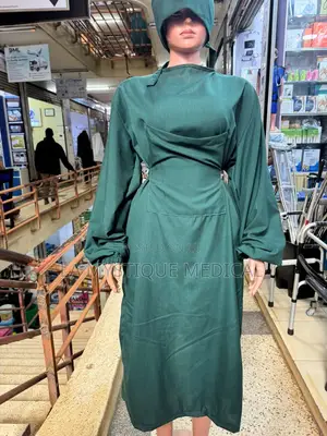 Surgical Gown Set With a Head Cap