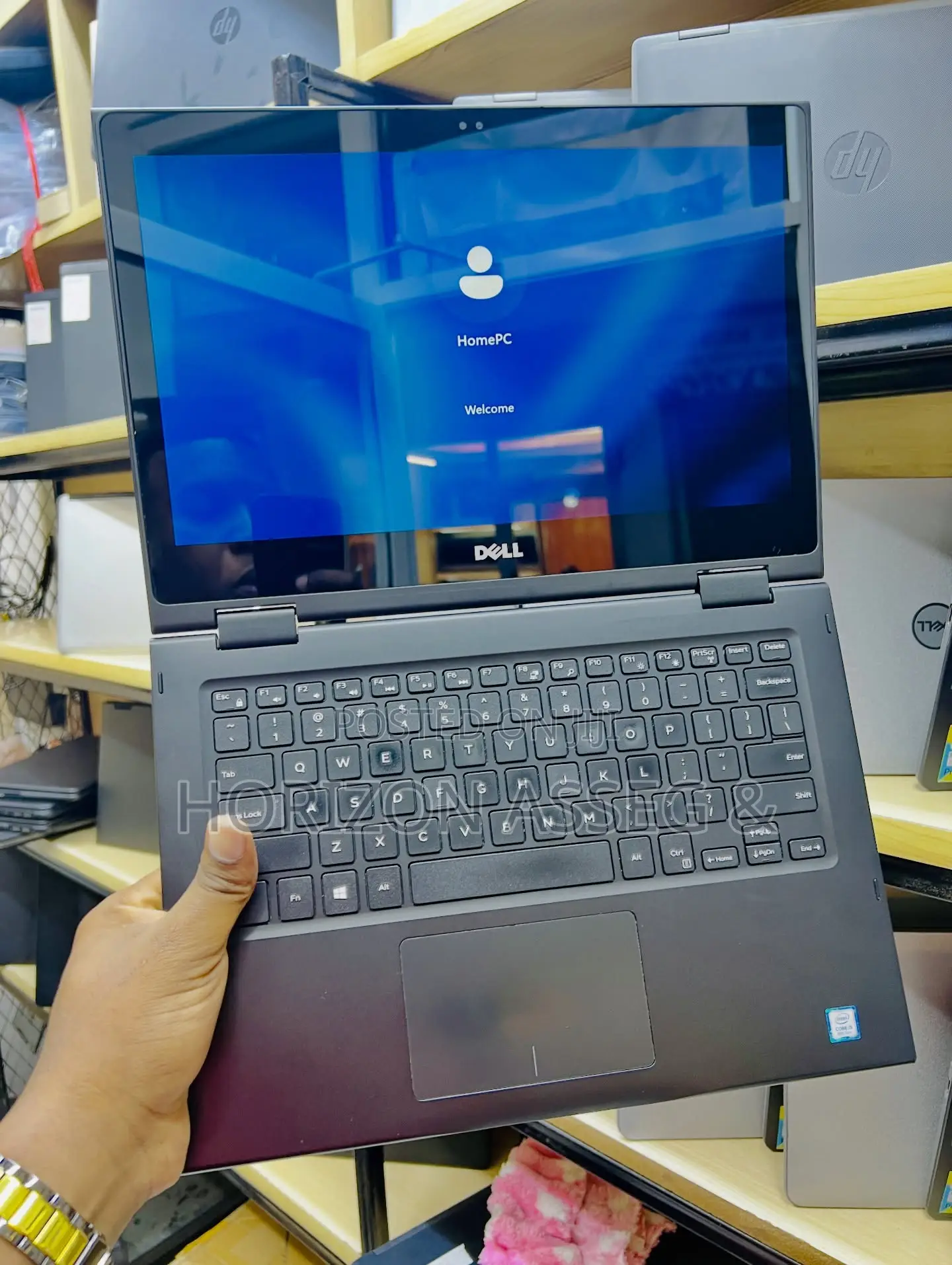 New Laptop Dell Latitude 3390 2-in-1 8GB Intel Core i5 SSD 256GB