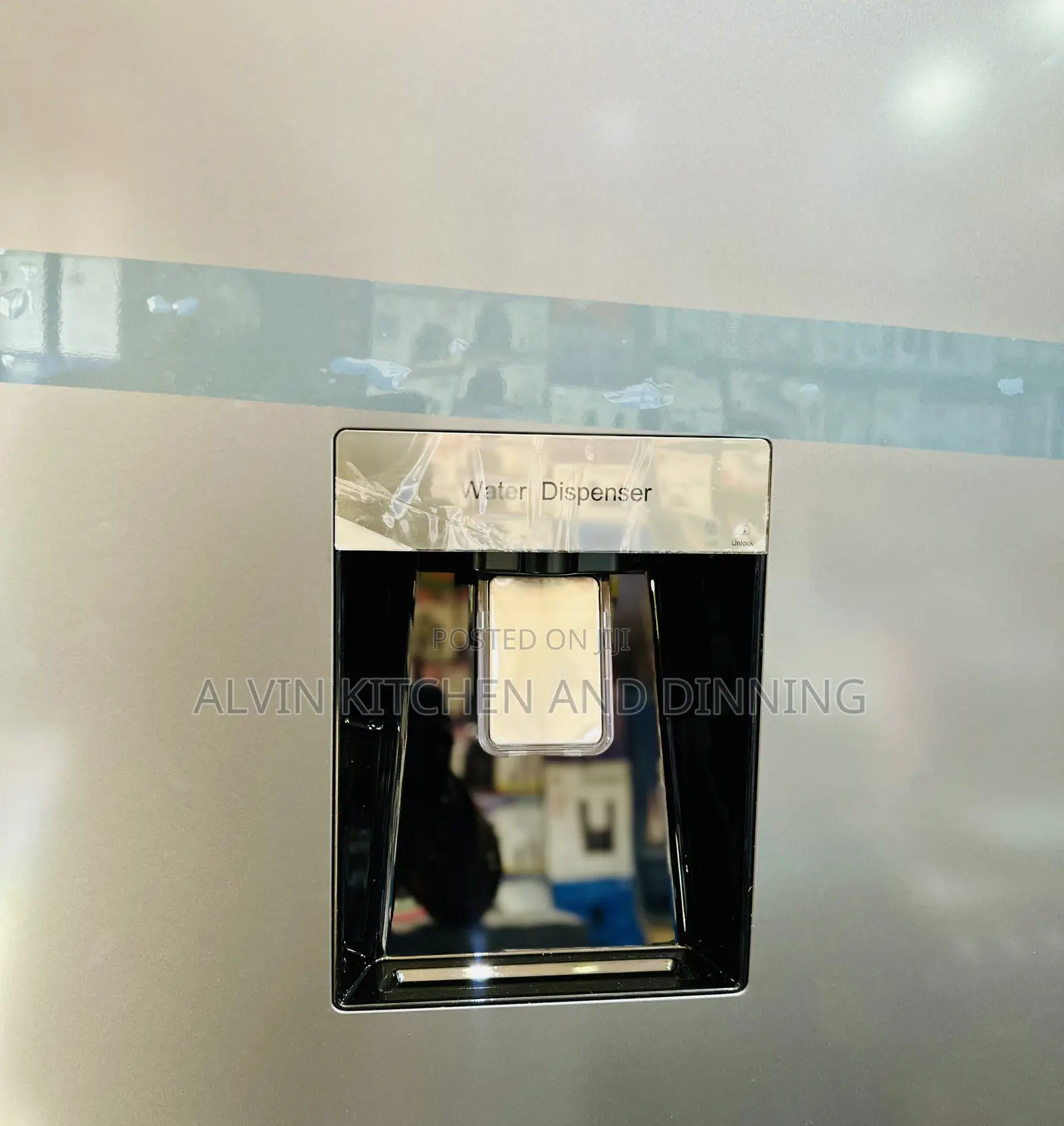 Double Door Fridge With Water Dispenser 379L