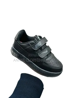 Big Nike LogoStrap - All Black Sneakers - EU 30 - 34 Turkey New
