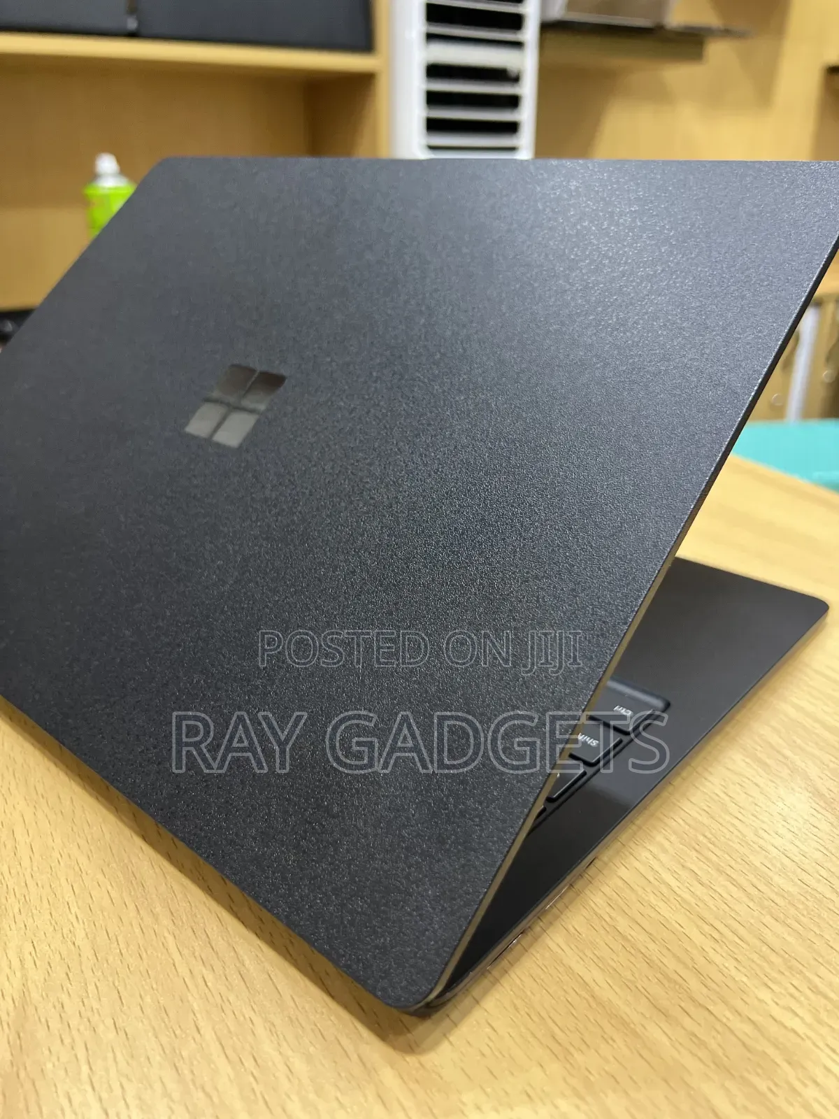 New Laptop Microsoft Surface Laptop 4 16GB Intel Core i7 SSD 512GB