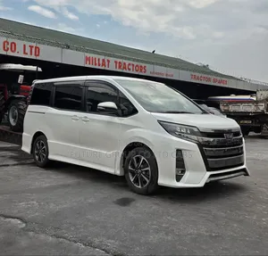 Toyota Noah 2017 White